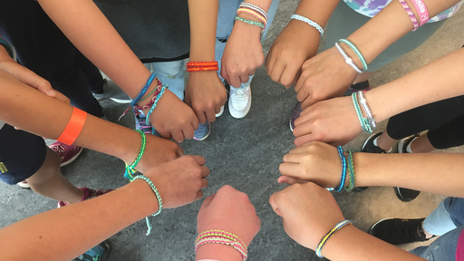 Freundschaftsbändeli knüpfen